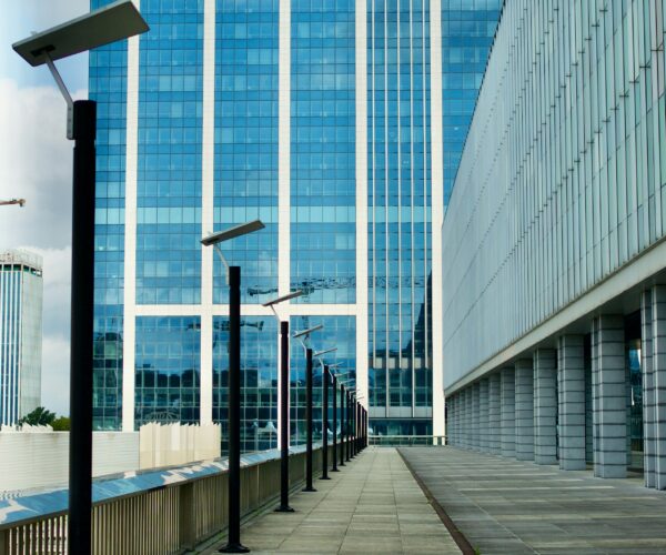 Commercial Real Estate Closing Risks: What to Watch for and How to Protect Yourself