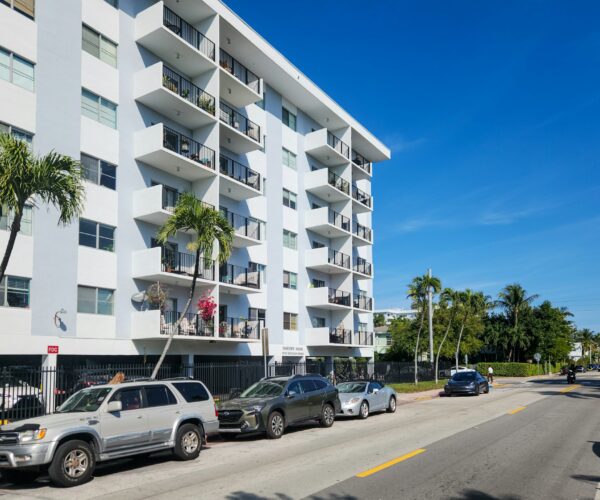 Florida’s New Condo Laws: What Miami Buyers Need to Know